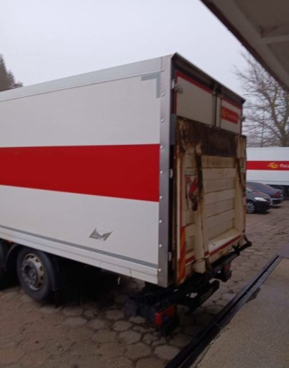 IVECO STRALIS AD 260S31 XP - Kravas automašīna ar slēgto virsbūvi: foto 3 IVECO STRALIS AD 260S31 XP - Kravas automašīna ar slēgto virsbūvi: foto 3