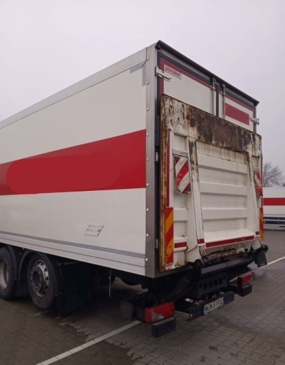 IVECO STRALIS AD 260S31 XP - Kravas automašīna ar slēgto virsbūvi: foto 3 IVECO STRALIS AD 260S31 XP - Kravas automašīna ar slēgto virsbūvi: foto 3