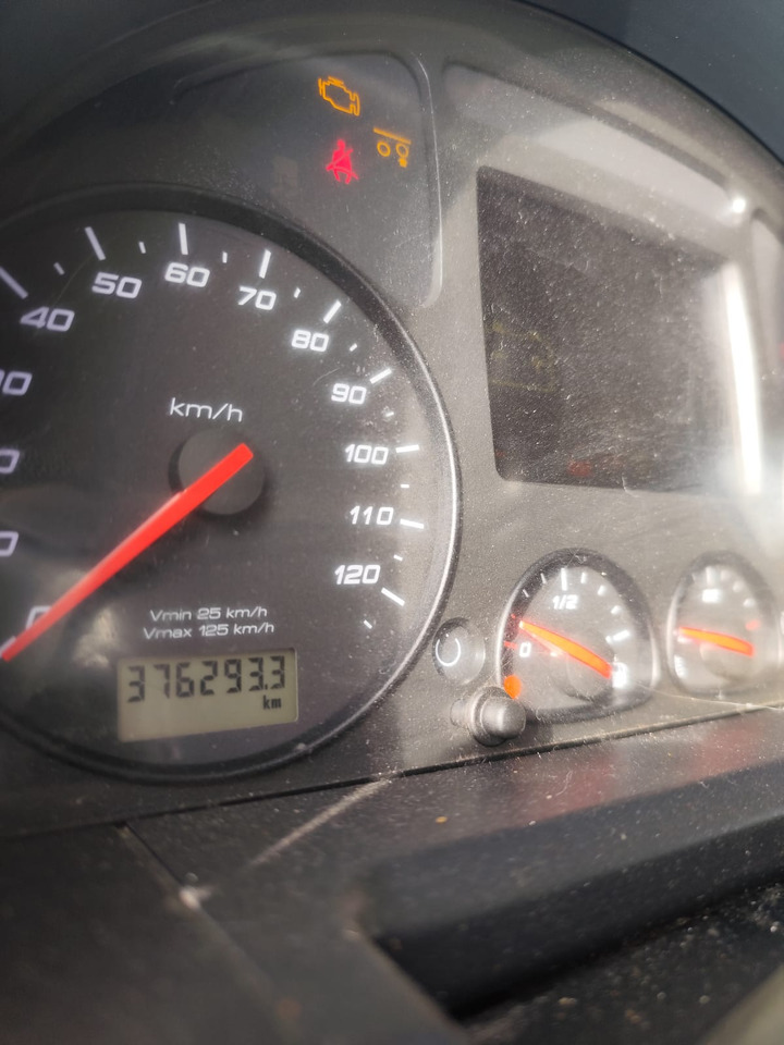 IVECO STRALIS AD 260S31 Y/P - Pacēlājs ar āķi: foto 3 IVECO STRALIS AD 260S31 Y/P - Pacēlājs ar āķi: foto 3