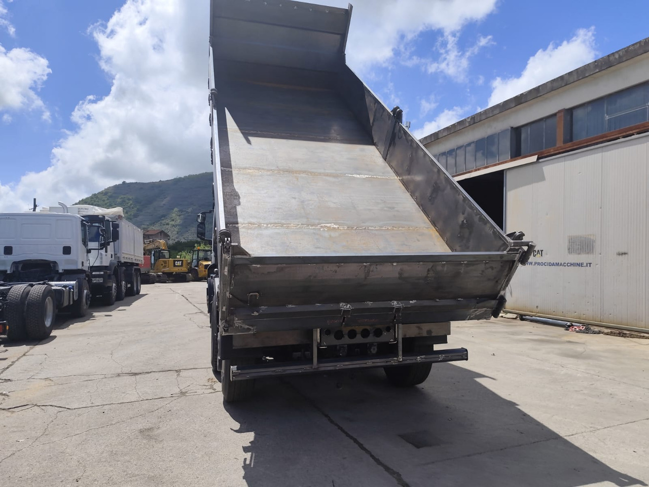 Kravas auto ar manipulatoru IVECO STRALIS CUBE 260S31: foto 45
