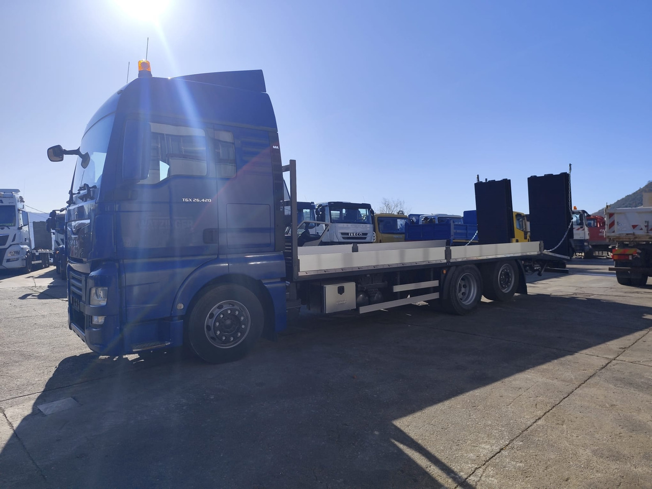 Bortu kravas automašīna/ Platforma MAN TGX 26.420: foto 20