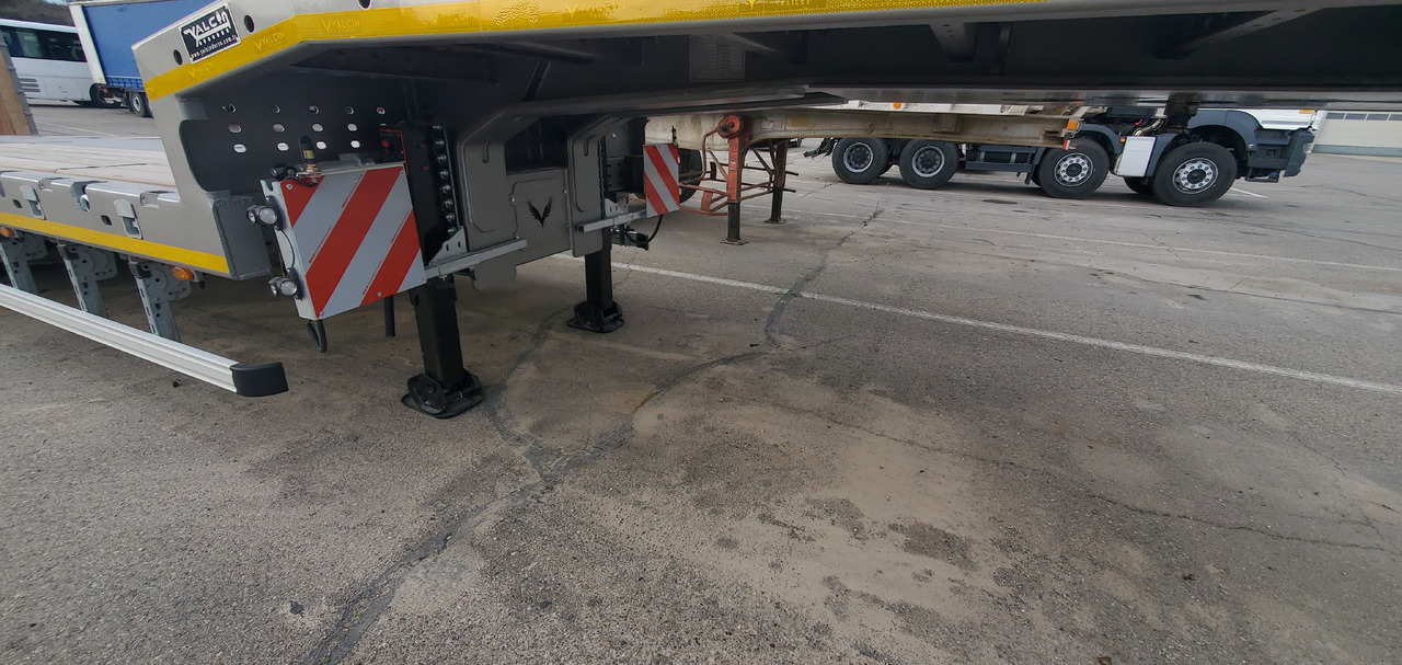 YALCIN 3 ESSIEUX STD - Puspiekabe zema profila platforma: foto 5 YALCIN 3 ESSIEUX STD - Puspiekabe zema profila platforma: foto 5