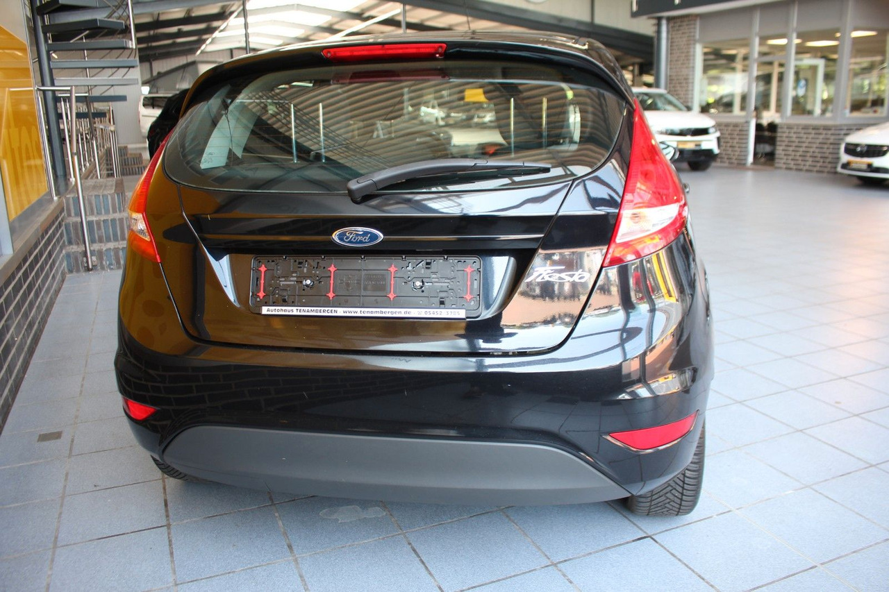 Ford Fiesta Trend Klima + Frontscheibenheizung 5Türer - Vieglā automašīna: foto 4 Ford Fiesta Trend Klima + Frontscheibenheizung 5Türer - Vieglā automašīna: foto 4