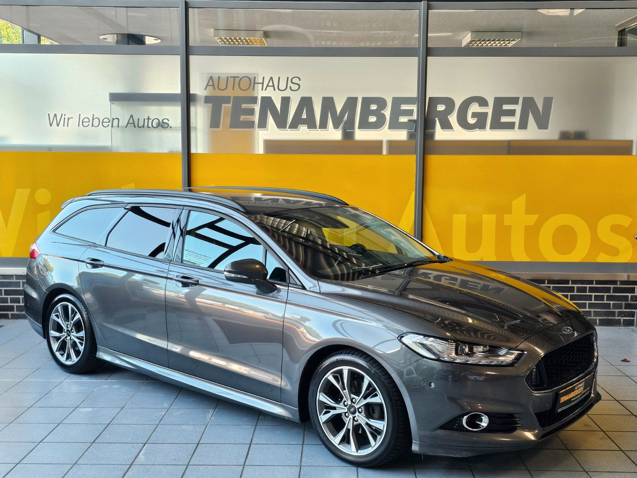Ford Mondeo Turnier ST-Line LED Scheinwerfer - Universālis: foto 1 Ford Mondeo Turnier ST-Line LED Scheinwerfer - Universālis: foto 1