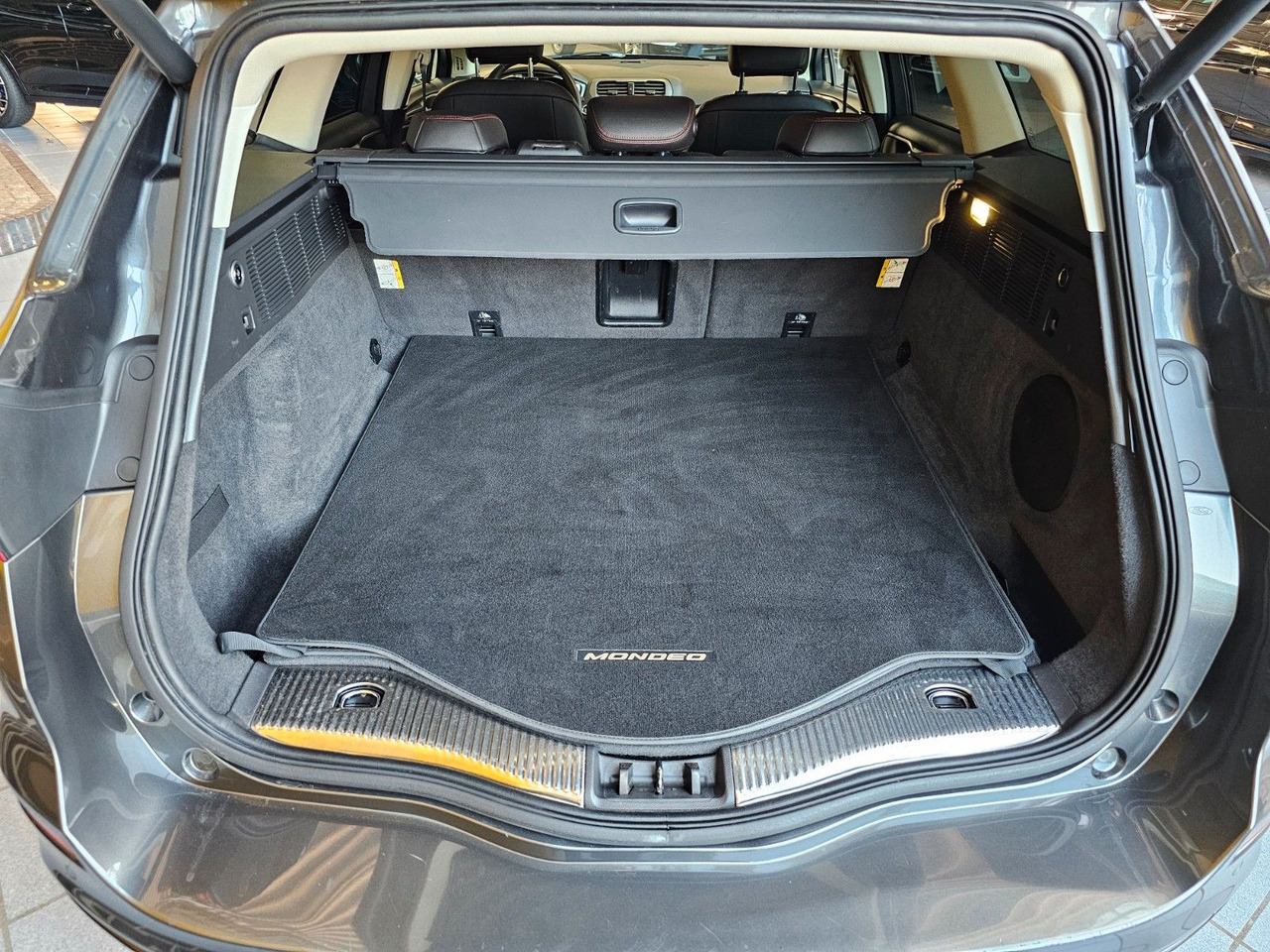 Universālis Ford Mondeo Turnier ST-Line LED Scheinwerfer: foto 6