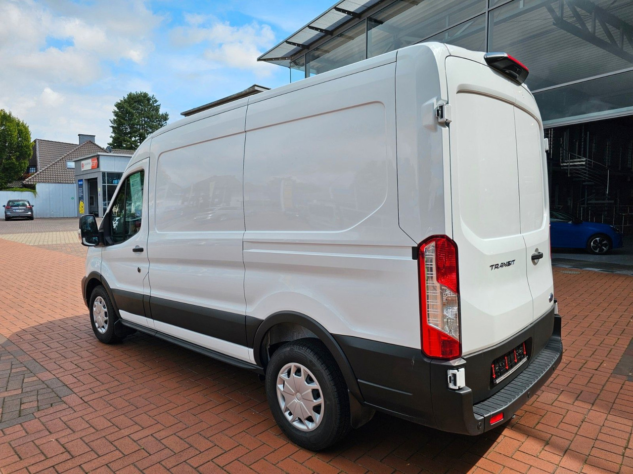 Ford Transit Kasten 350 L2H2 Trend Regalsystem Kamera - Kravas mikroautobuss: foto 3 Ford Transit Kasten 350 L2H2 Trend Regalsystem Kamera - Kravas mikroautobuss: foto 3