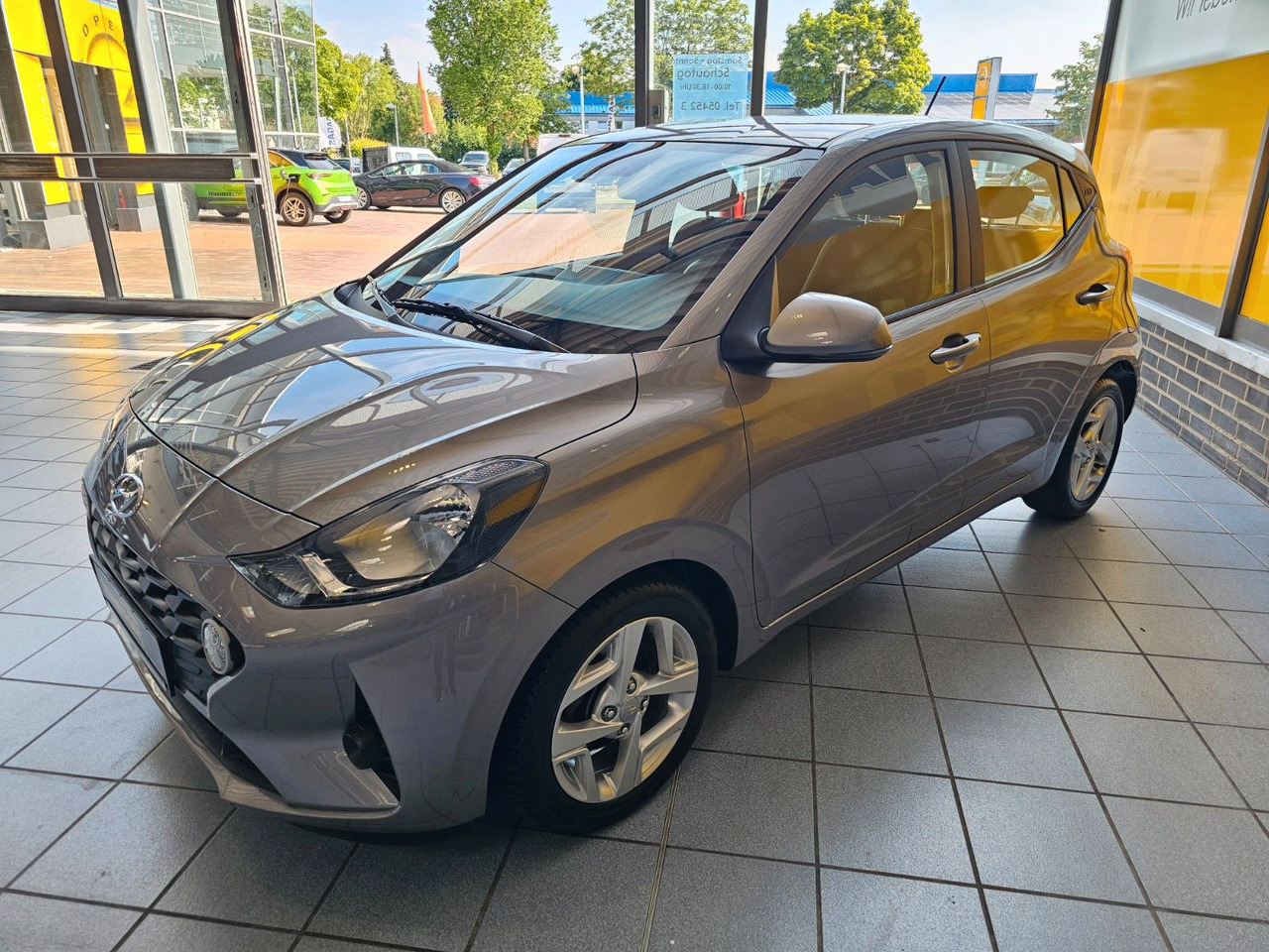 Hyundai i10 Trend AUTOMATIK SHZ PDC LenkrHzg DAB Spurhal - Vieglā automašīna: foto 4 Hyundai i10 Trend AUTOMATIK SHZ PDC LenkrHzg DAB Spurhal - Vieglā automašīna: foto 4