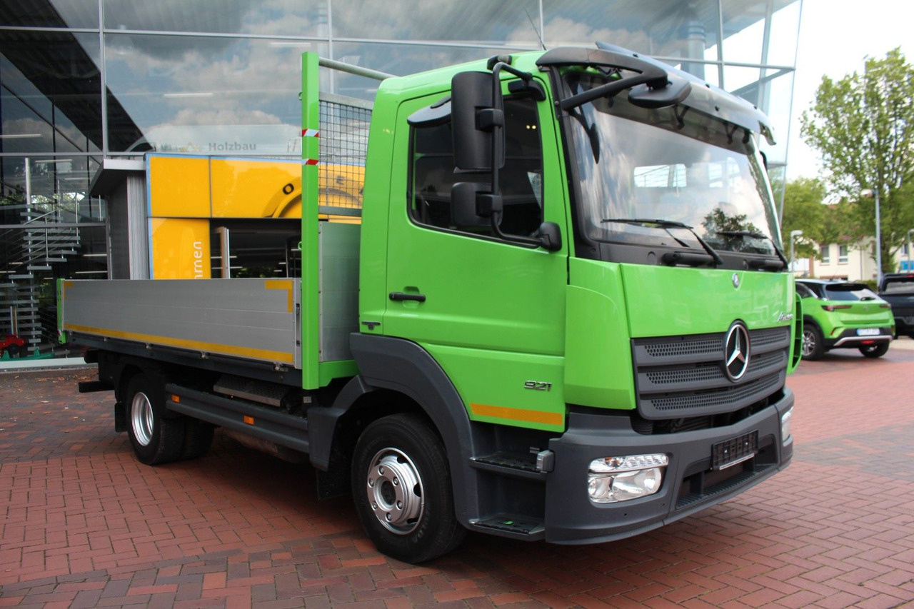 Mercedes-Benz Atego Pritsche 921 - Bortu kravas automašīna/ Platforma: foto 1 Mercedes-Benz Atego Pritsche 921 - Bortu kravas automašīna/ Platforma: foto 1