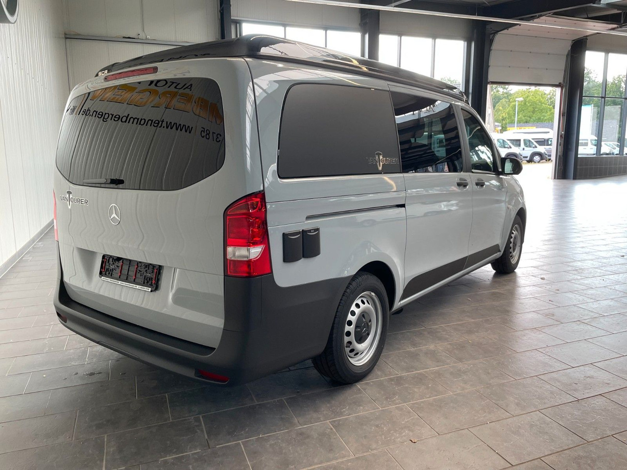 Mercedes-Benz Vito VanTourer Urban "Comfort" Camper Küche AHK - Auto kemperis: foto 5 Mercedes-Benz Vito VanTourer Urban "Comfort" Camper Küche AHK - Auto kemperis: foto 5