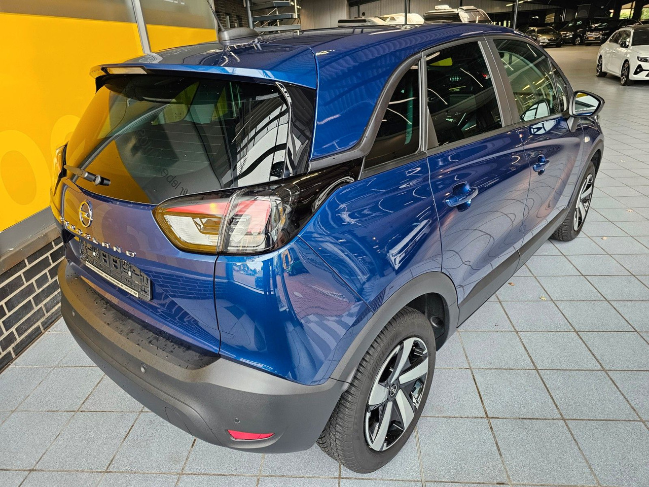 Opel Crossland Navi SHZ LHzg PDC Kamera - Pasažieru furgons: foto 3 Opel Crossland Navi SHZ LHzg PDC Kamera - Pasažieru furgons: foto 3
