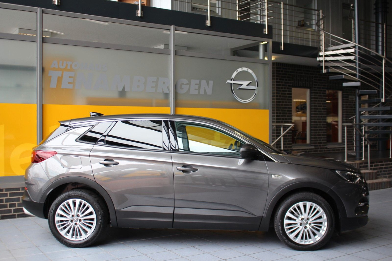Opel Grandland X Innovation AT-8 Navi Kamera LED AHK - SUV: foto 3 Opel Grandland X Innovation AT-8 Navi Kamera LED AHK - SUV: foto 3