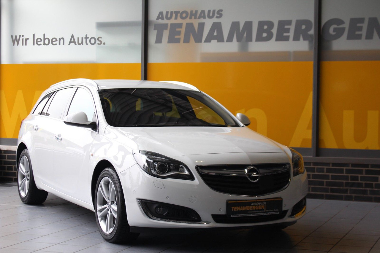 Opel Insignia A Business Innovation 4x4 Leder AHK ACC - Vieglā automašīna: foto 2 Opel Insignia A Business Innovation 4x4 Leder AHK ACC - Vieglā automašīna: foto 2