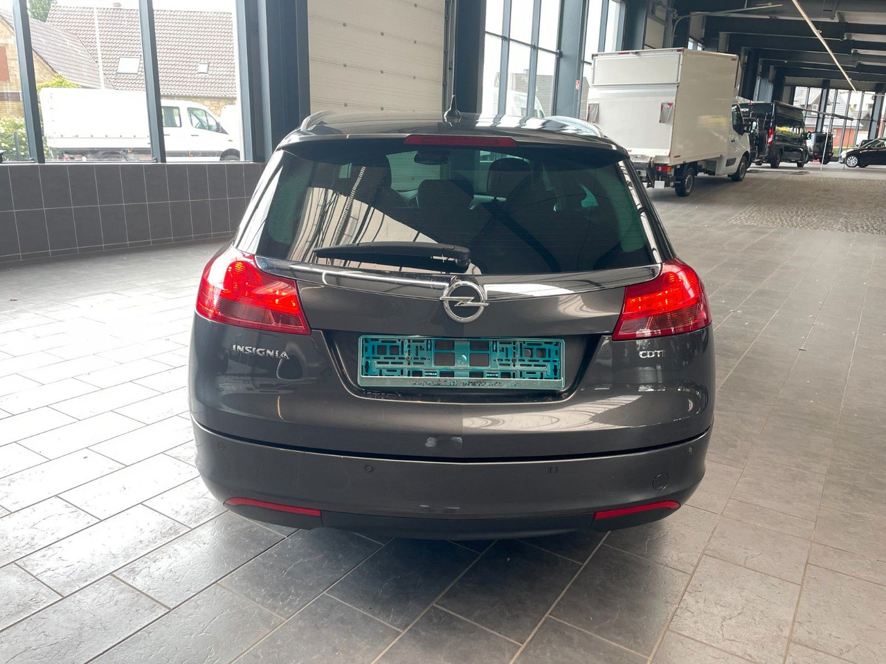 Opel Insignia A Sports Tourer 150 Jahre Opel AHK - Vieglā automašīna: foto 5 Opel Insignia A Sports Tourer 150 Jahre Opel AHK - Vieglā automašīna: foto 5