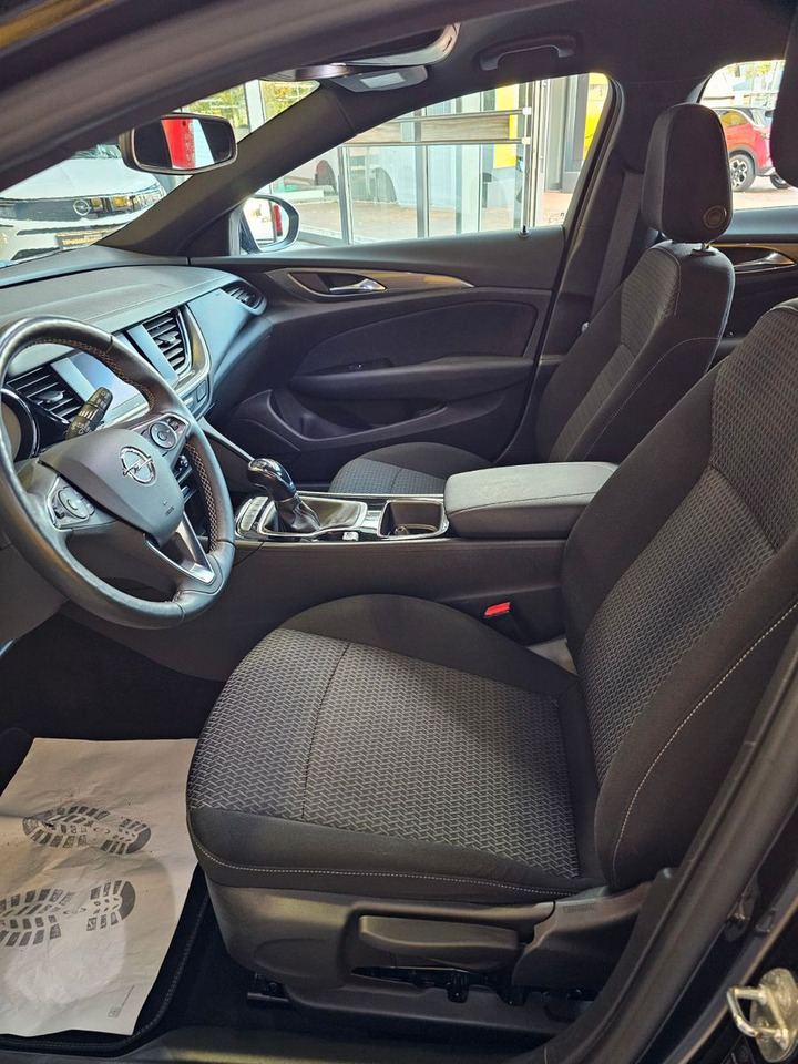 Opel Insignia B ST SHZ LHzg Carplay PDC Spurassistent - Universālis: foto 5 Opel Insignia B ST SHZ LHzg Carplay PDC Spurassistent - Universālis: foto 5