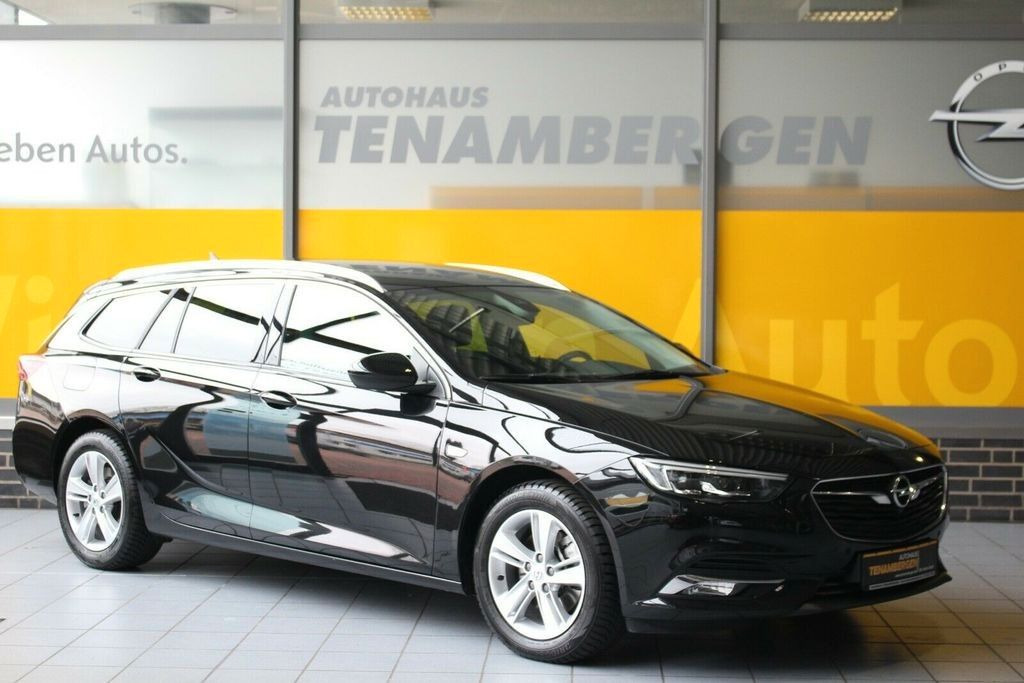 Opel Insignia B Sports Tourer 4x4 INNOVATION - Vieglā automašīna: foto 1 Opel Insignia B Sports Tourer 4x4 INNOVATION - Vieglā automašīna: foto 1