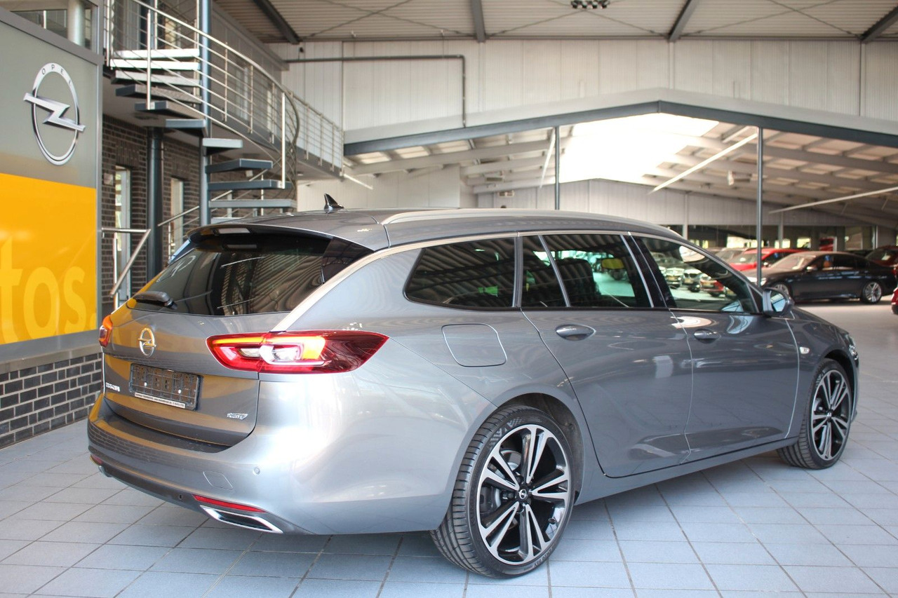 Opel Insignia B Sports Tourer Ultimate 4x4 OPC AHK - Vieglā automašīna: foto 5 Opel Insignia B Sports Tourer Ultimate 4x4 OPC AHK - Vieglā automašīna: foto 5