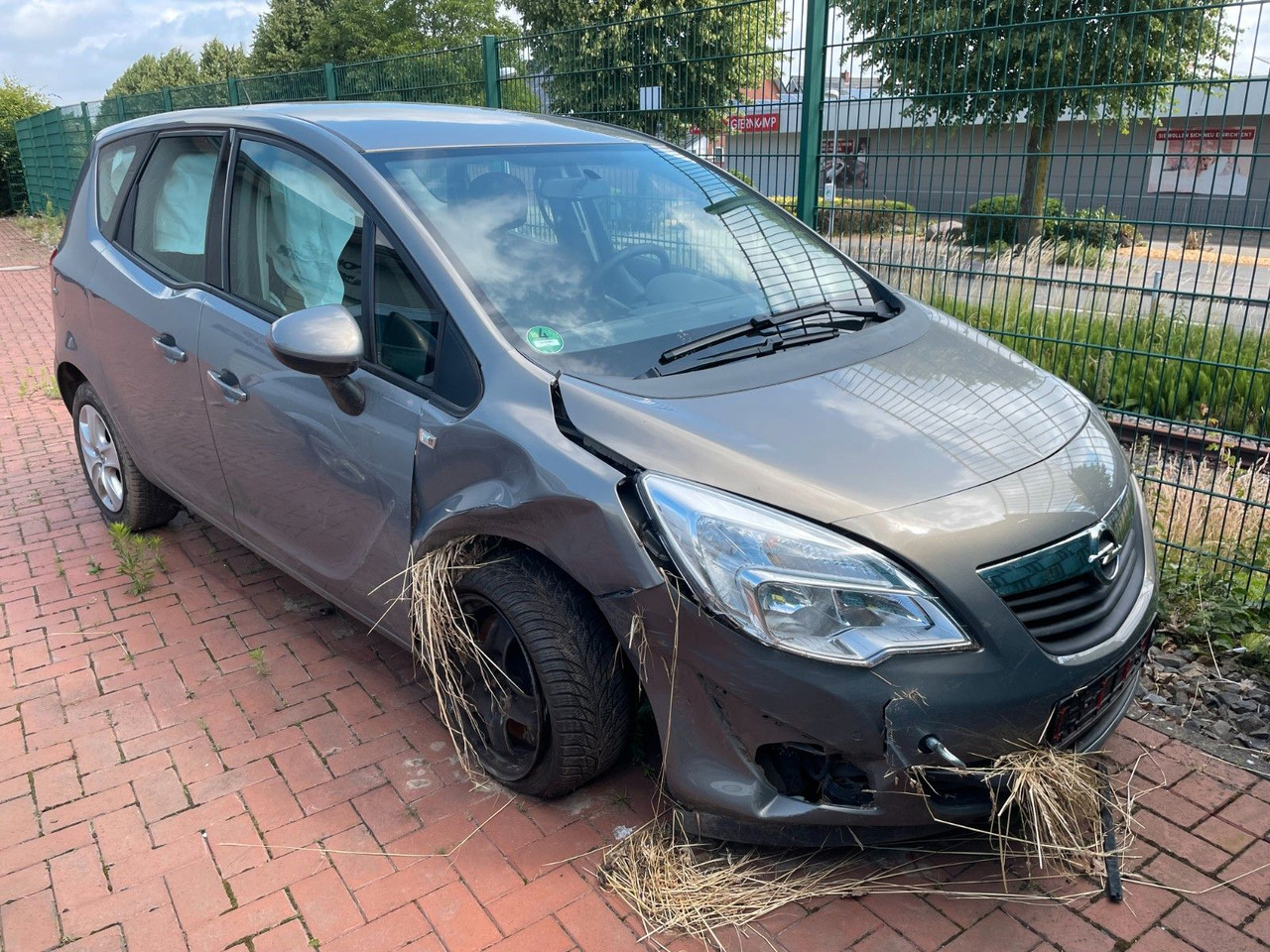 Opel Meriva B Edition - Pasažieru furgons: foto 1 Opel Meriva B Edition - Pasažieru furgons: foto 1