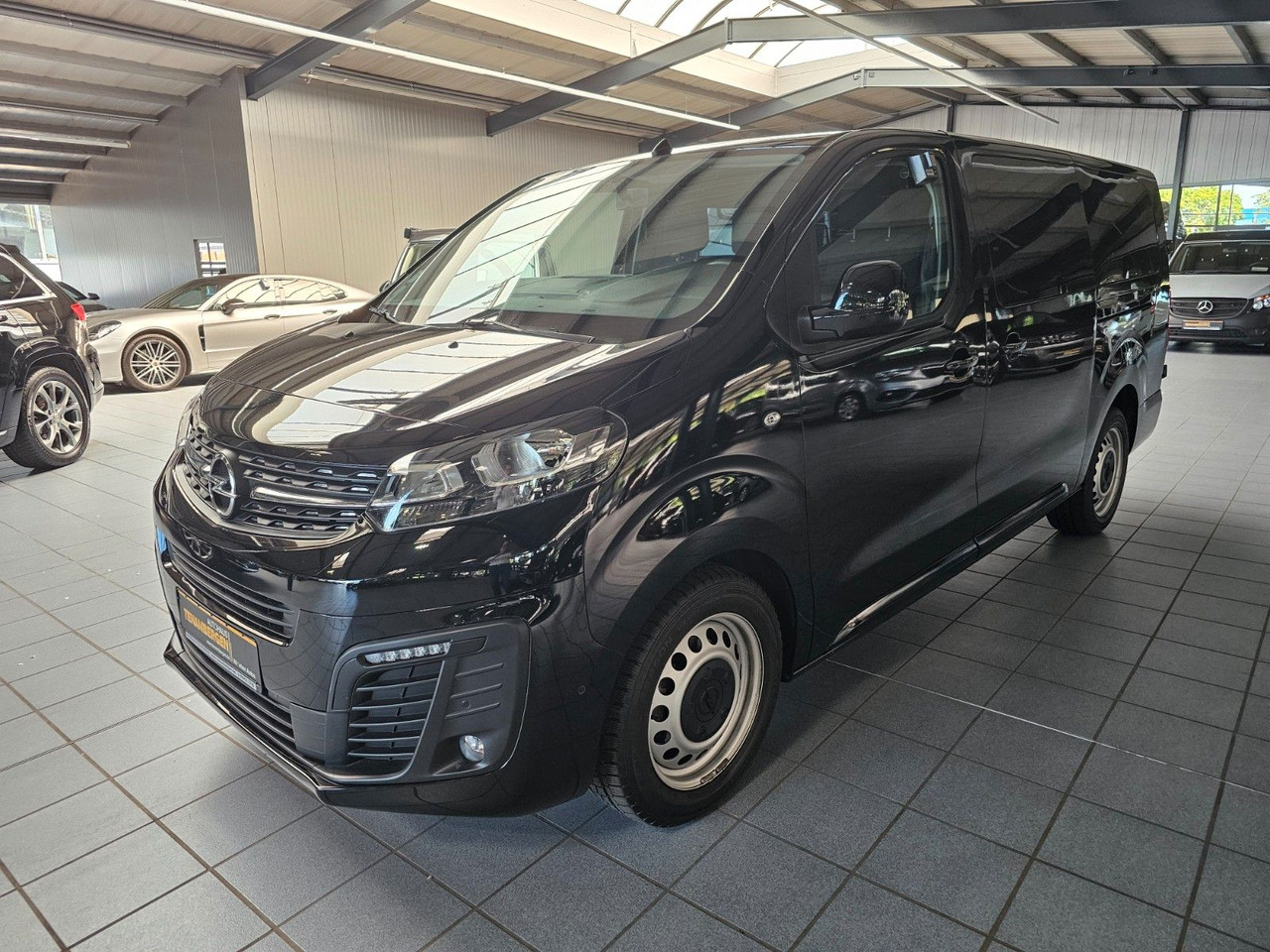 Opel Vivaro Kasten FlexSpace L DoKa Navi CarPlay DAB - Mazs furgons, Kravas-pasažieru furgons: foto 1 Opel Vivaro Kasten FlexSpace L DoKa Navi CarPlay DAB - Mazs furgons, Kravas-pasažieru furgons: foto 1