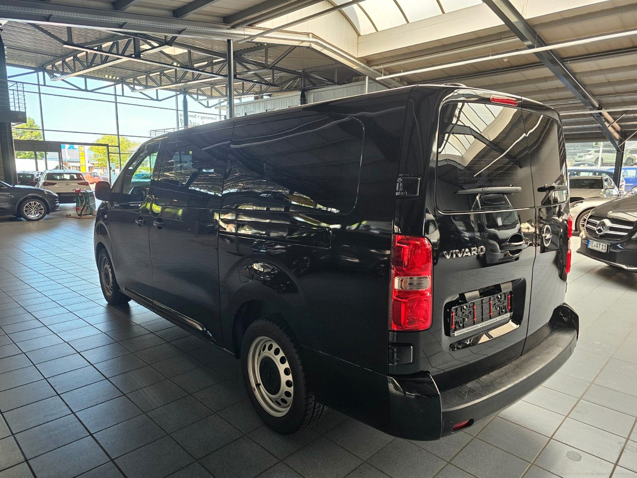 Opel Vivaro Kasten FlexSpace L DoKa Navi CarPlay DAB - Mazs furgons, Kravas-pasažieru furgons: foto 3 Opel Vivaro Kasten FlexSpace L DoKa Navi CarPlay DAB - Mazs furgons, Kravas-pasažieru furgons: foto 3