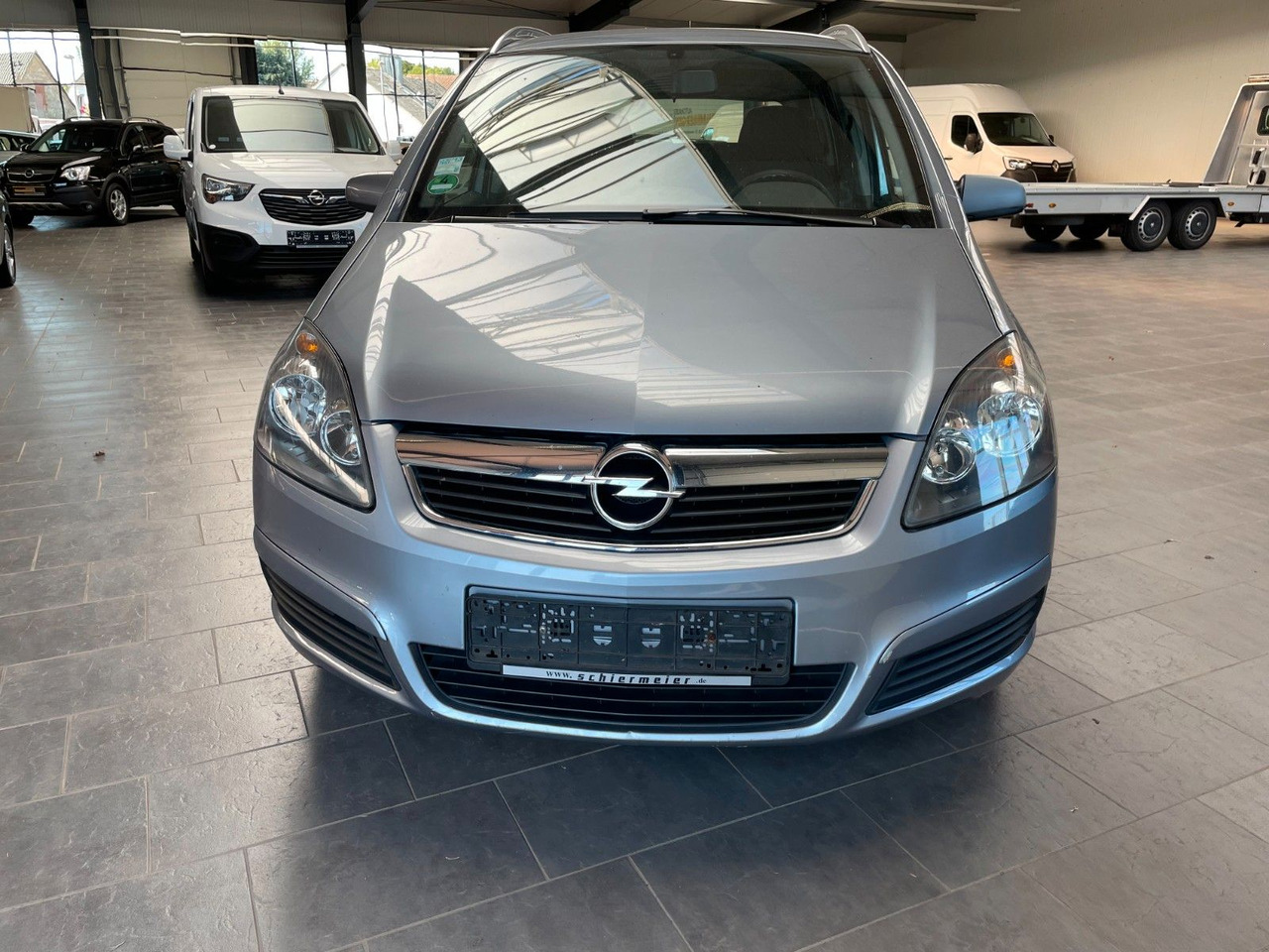 Opel Zafira B Edition līzingu Opel Zafira B Edition: foto 7