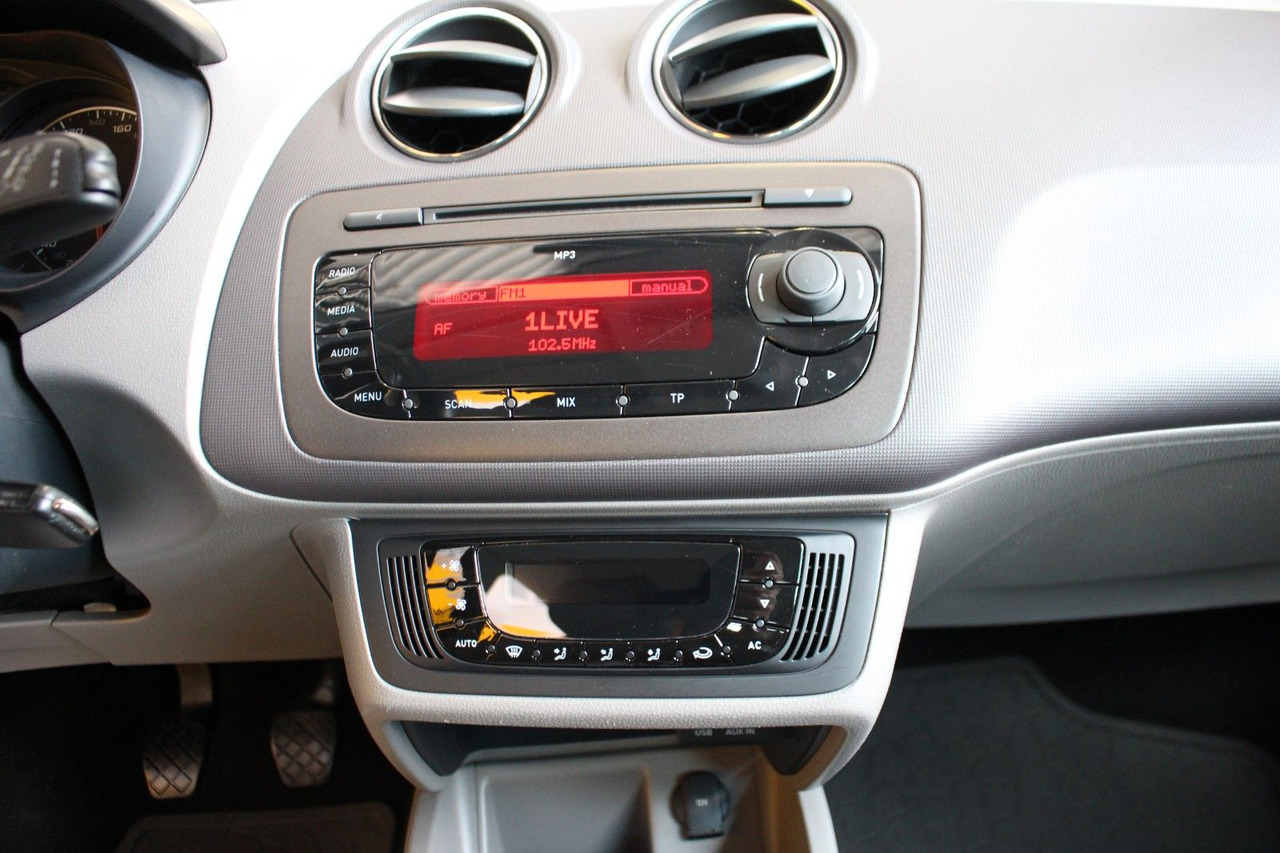 Vieglā automašīna Seat Ibiza  Style Viva: foto 11 Vieglā automašīna Seat Ibiza  Style Viva: foto 11