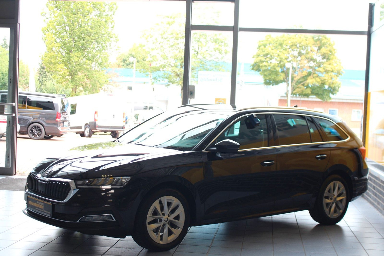 Skoda Octavia Combi 2.0 TDI DSG Style Pano LED AHK ACC - Universālis: foto 4 Skoda Octavia Combi 2.0 TDI DSG Style Pano LED AHK ACC - Universālis: foto 4