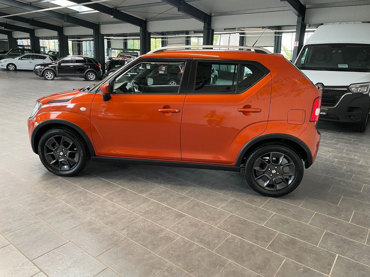 Suzuki Ignis 1.2 Comfort /Hybrid/Automatik/DAB/Navi - Vieglā automašīna: foto 5 Suzuki Ignis 1.2 Comfort /Hybrid/Automatik/DAB/Navi - Vieglā automašīna: foto 5