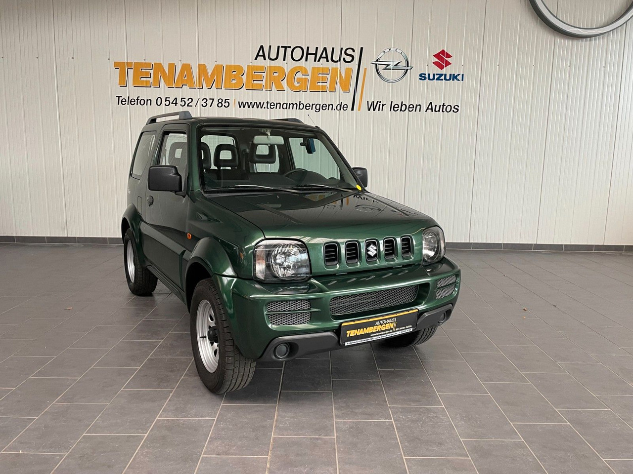 Suzuki Jimny 1.3 Allrad Ranger - SUV: foto 1 Suzuki Jimny 1.3 Allrad Ranger - SUV: foto 1