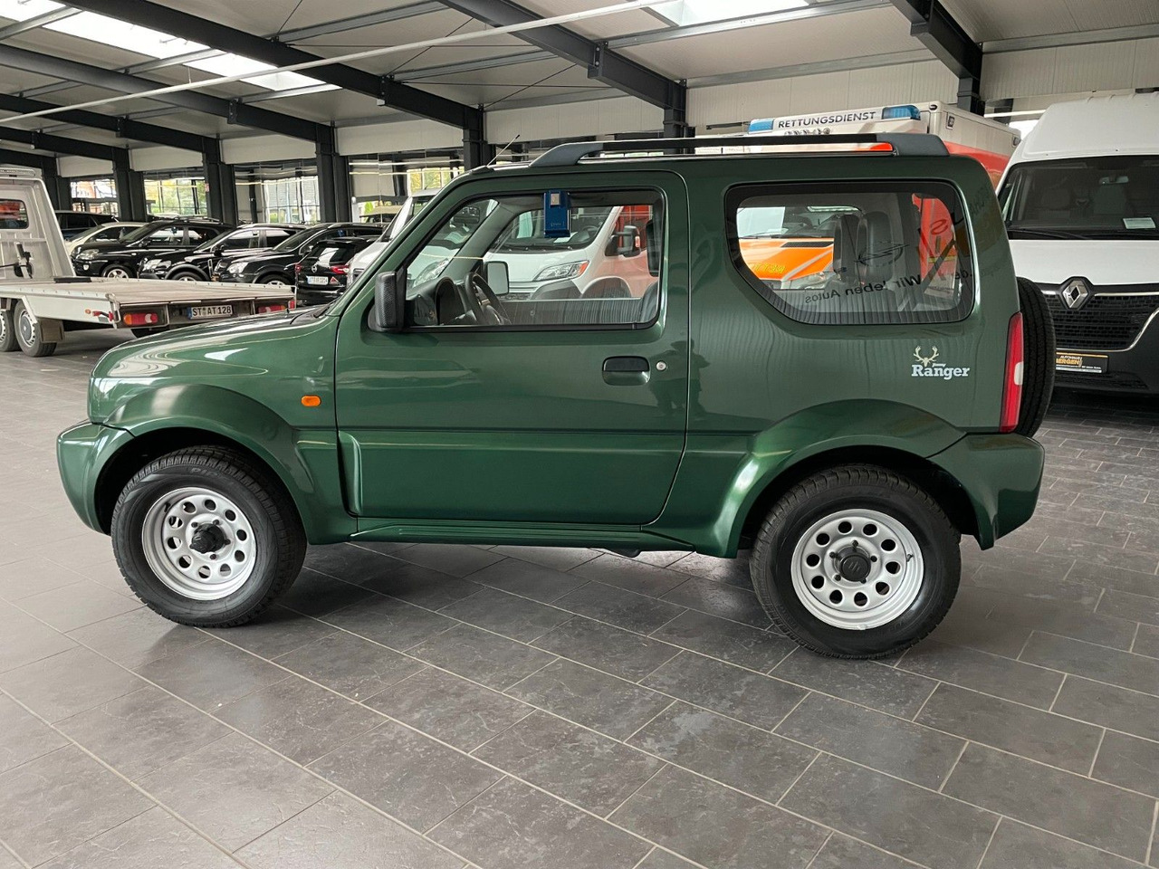 Suzuki Jimny 1.3 Allrad Ranger - SUV: foto 4 Suzuki Jimny 1.3 Allrad Ranger - SUV: foto 4