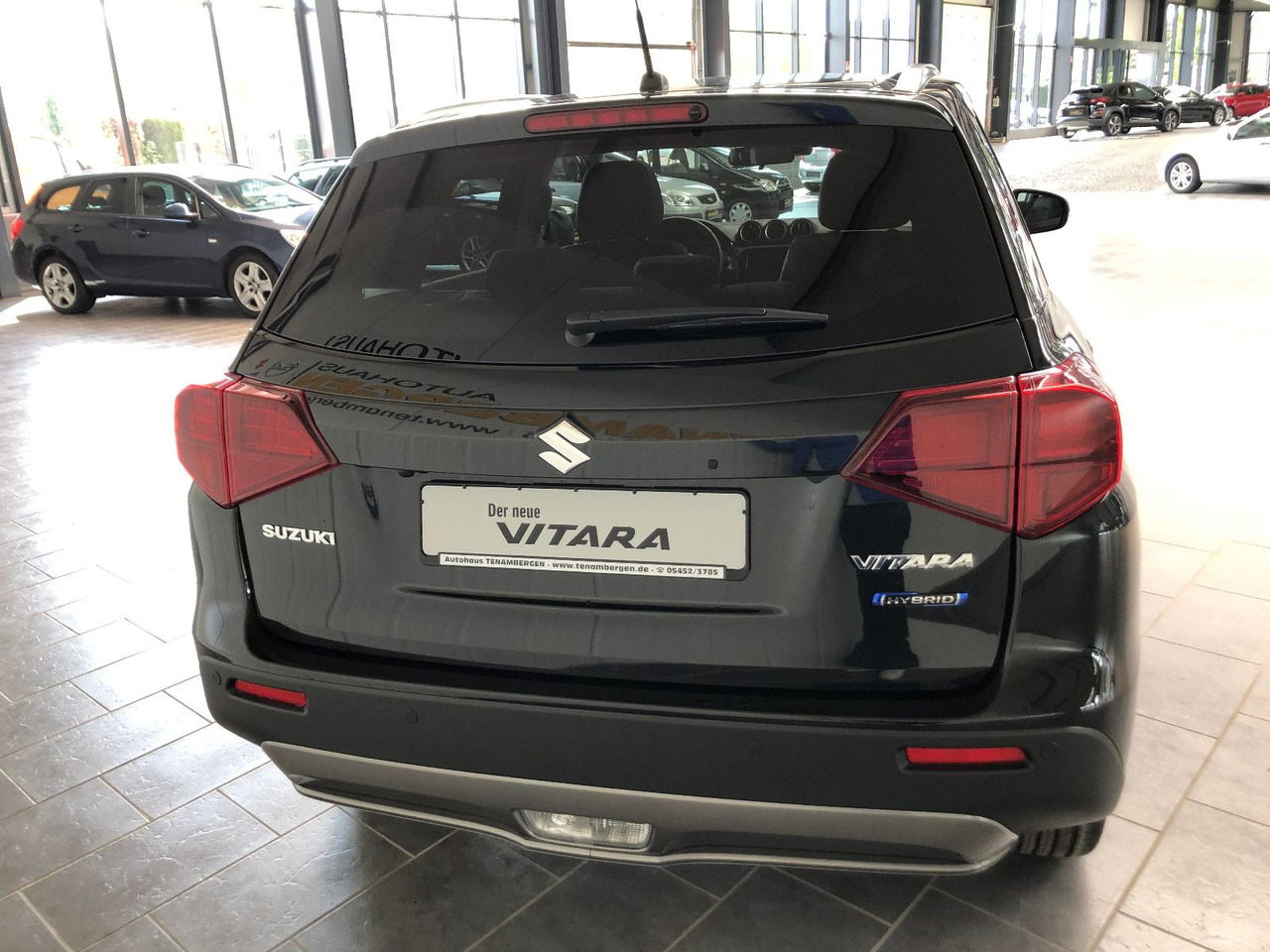 Suzuki Vitara 1.5 Hybrid Comfort+Automatik/ Panor.-Dach - SUV: foto 4 Suzuki Vitara 1.5 Hybrid Comfort+Automatik/ Panor.-Dach - SUV: foto 4