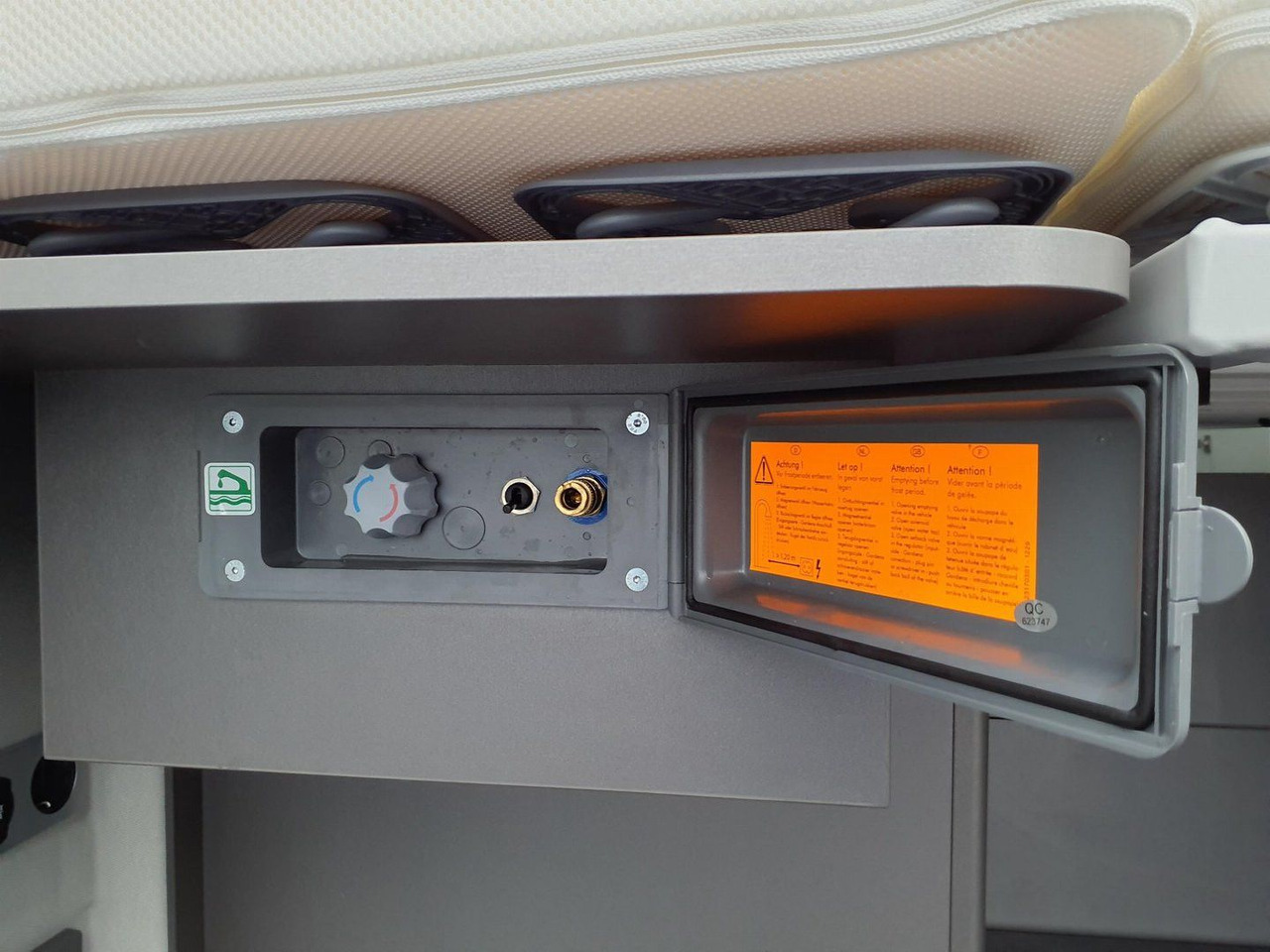 Auto kemperis Volkswagen Crafter Grand California 600 Solar Kamer AHK ACC: foto 6