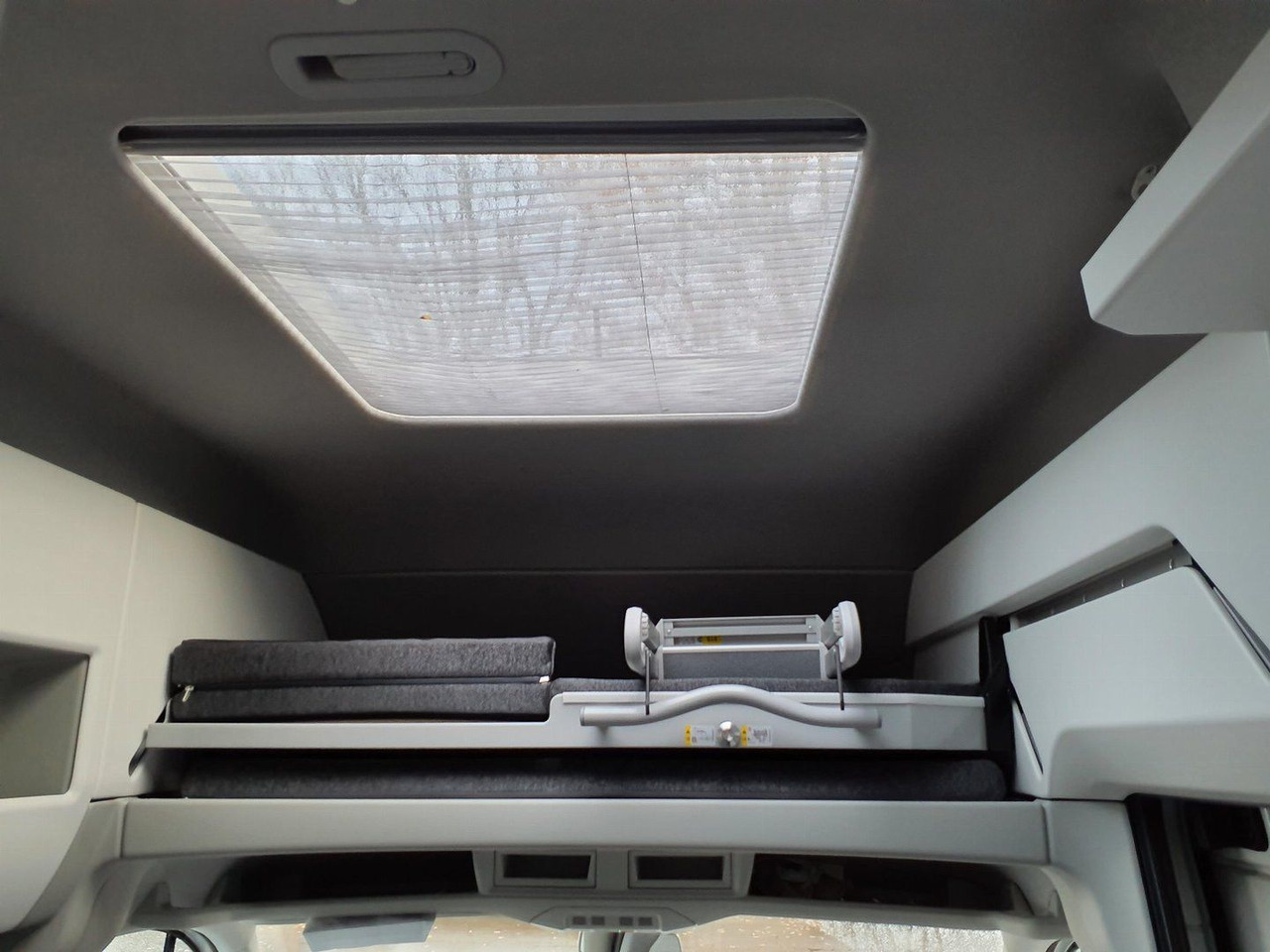 Auto kemperis Volkswagen Crafter Grand California 600 Solar Kamer AHK ACC: foto 10