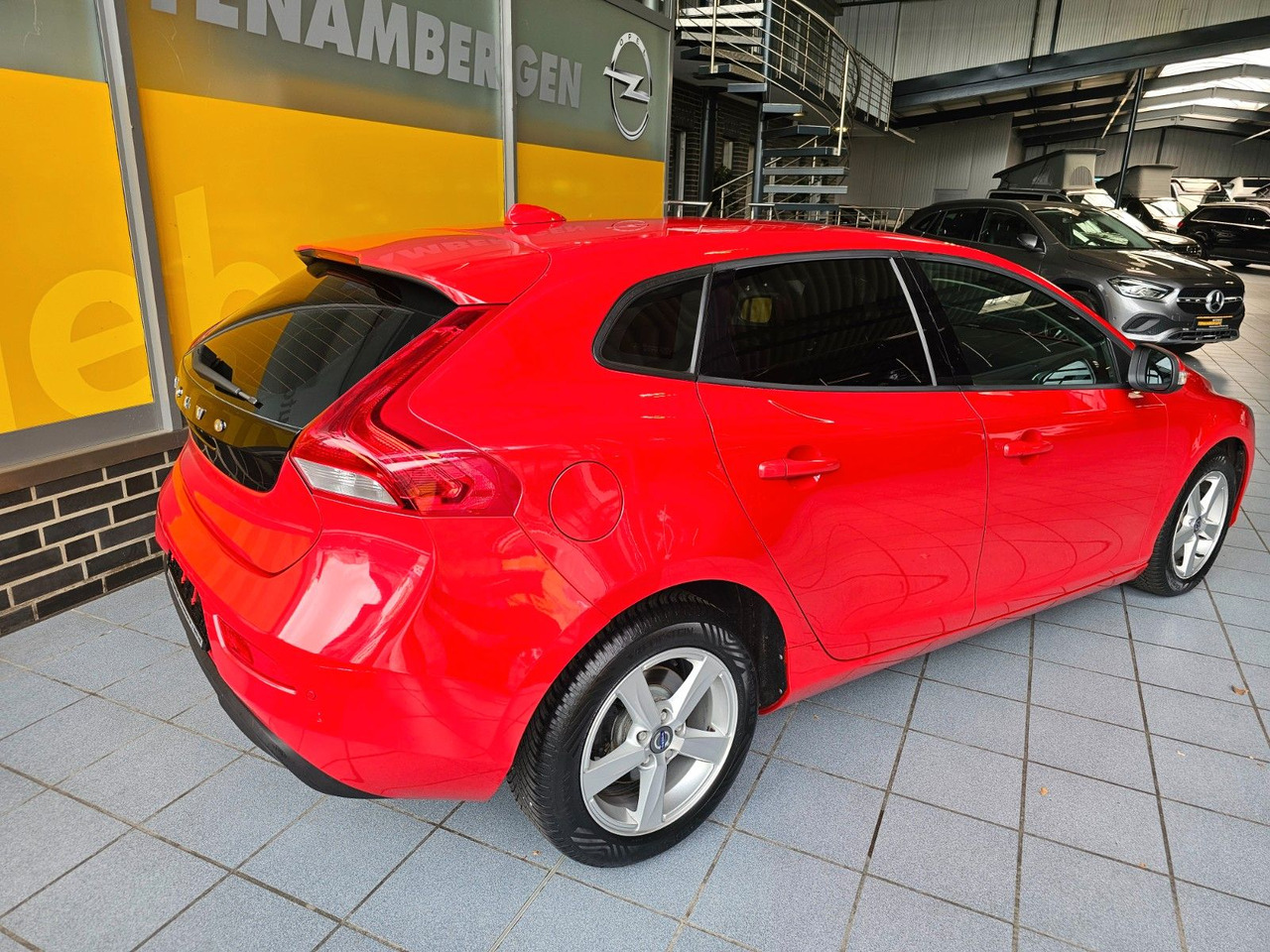 Volvo V40 You! Xenon Sitzheizung Freisprecheinrichtung - Sedans: foto 3 Volvo V40 You! Xenon Sitzheizung Freisprecheinrichtung - Sedans: foto 3