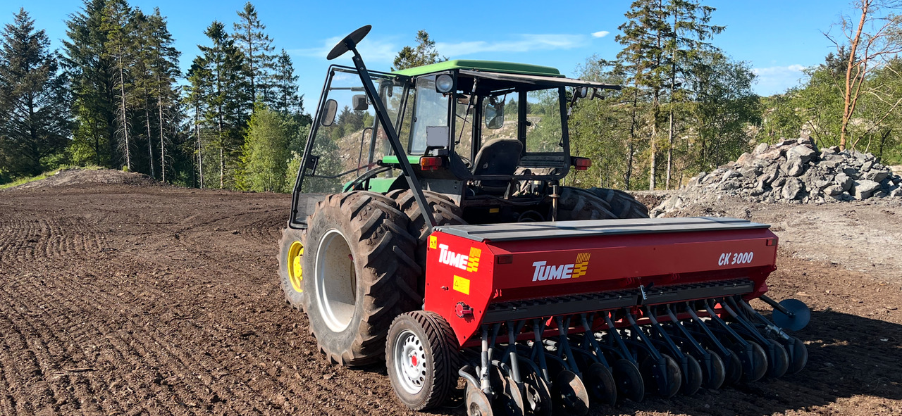JOHN DEERE 1950 - Traktors: foto 5 JOHN DEERE 1950 - Traktors: foto 5