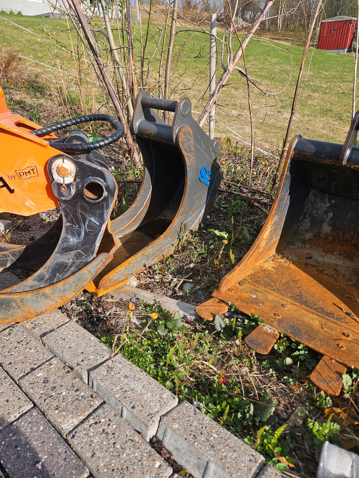 Komatsu PC24MR - Mini-ekskavators: foto 4 Komatsu PC24MR - Mini-ekskavators: foto 4