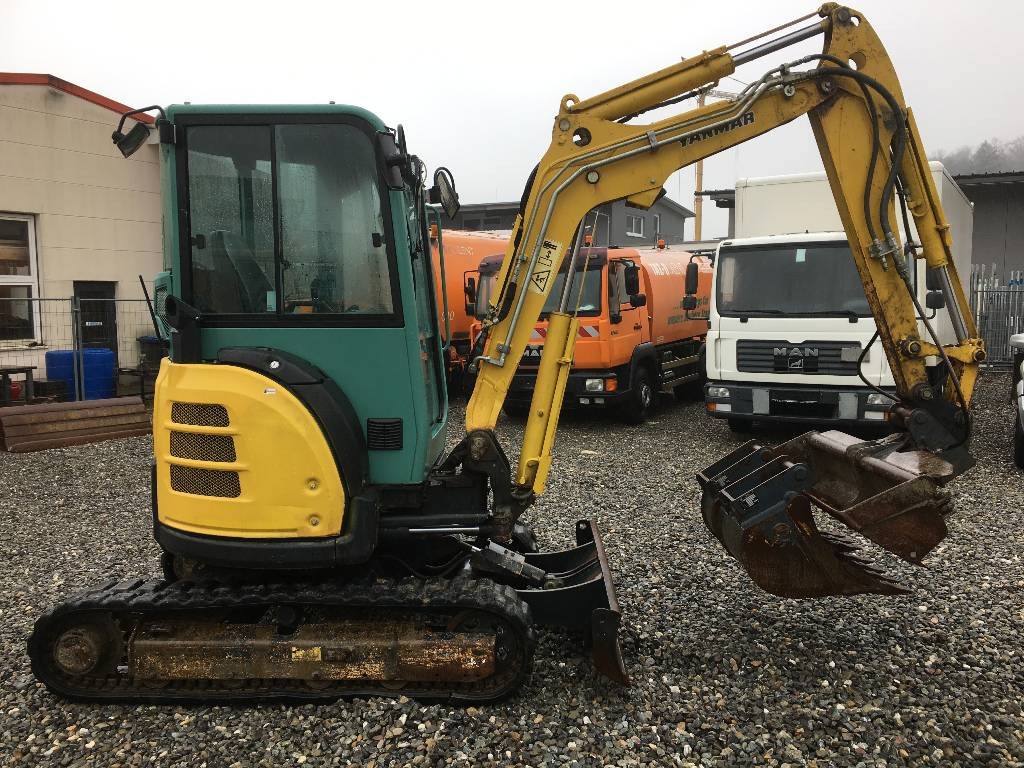 Yanmar Vio 33 U - Mini-ekskavators: foto 4 Yanmar Vio 33 U - Mini-ekskavators: foto 4