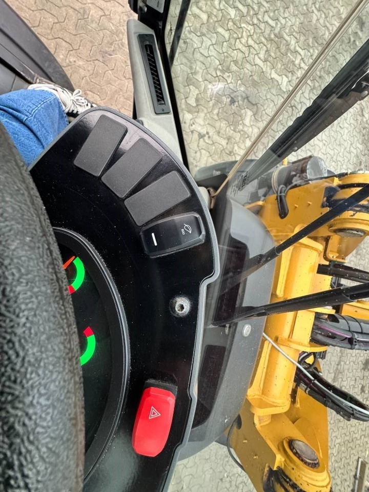 Riteņu iekrāvējs CAT 906M 35 km/h: foto 31