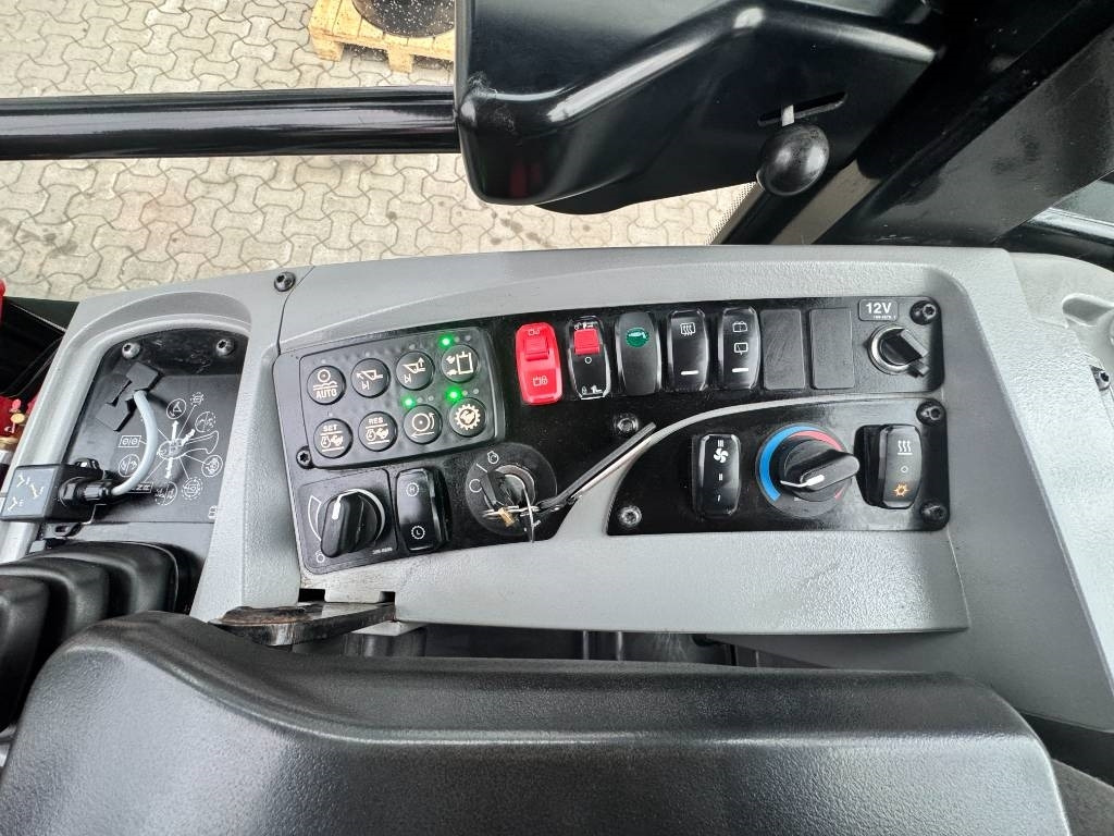 Riteņu iekrāvējs CAT 906M 35 km/h: foto 28