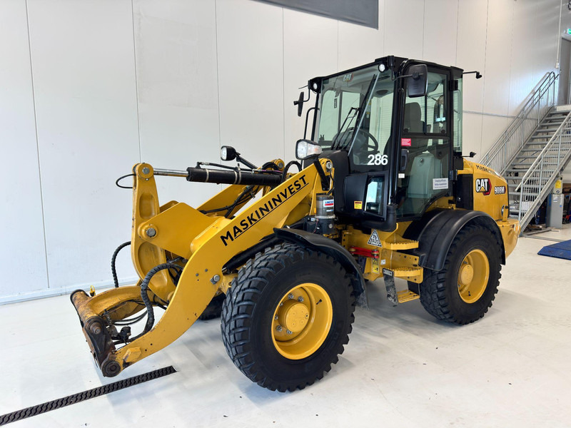 Caterpillar 908 Cat 908 M - Riteņu iekrāvējs: foto 2 Caterpillar 908 Cat 908 M - Riteņu iekrāvējs: foto 2