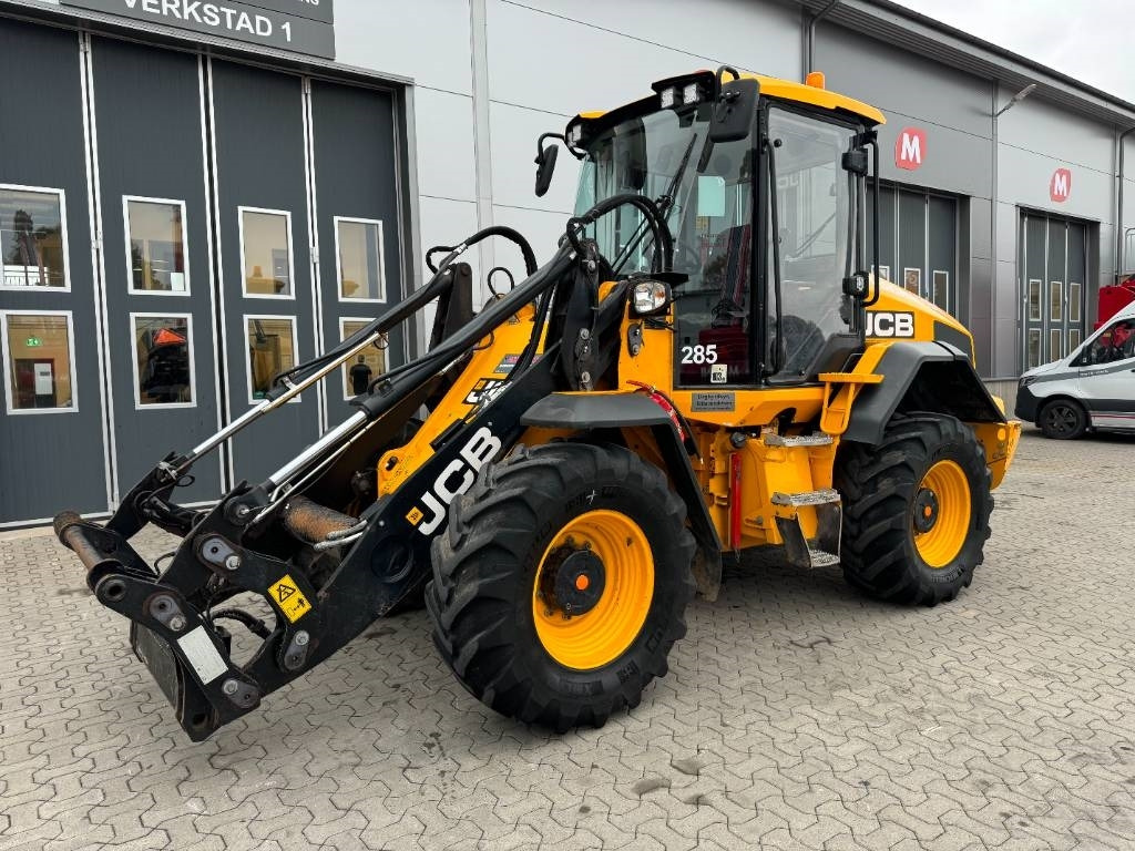 JCB 411 HT - Riteņu iekrāvējs: foto 2 JCB 411 HT - Riteņu iekrāvējs: foto 2