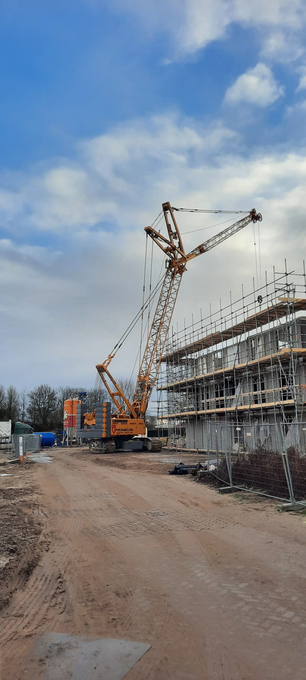 LIEBHERR LR1100 - Kāpurķēžu celtnis: foto 1 LIEBHERR LR1100 - Kāpurķēžu celtnis: foto 1