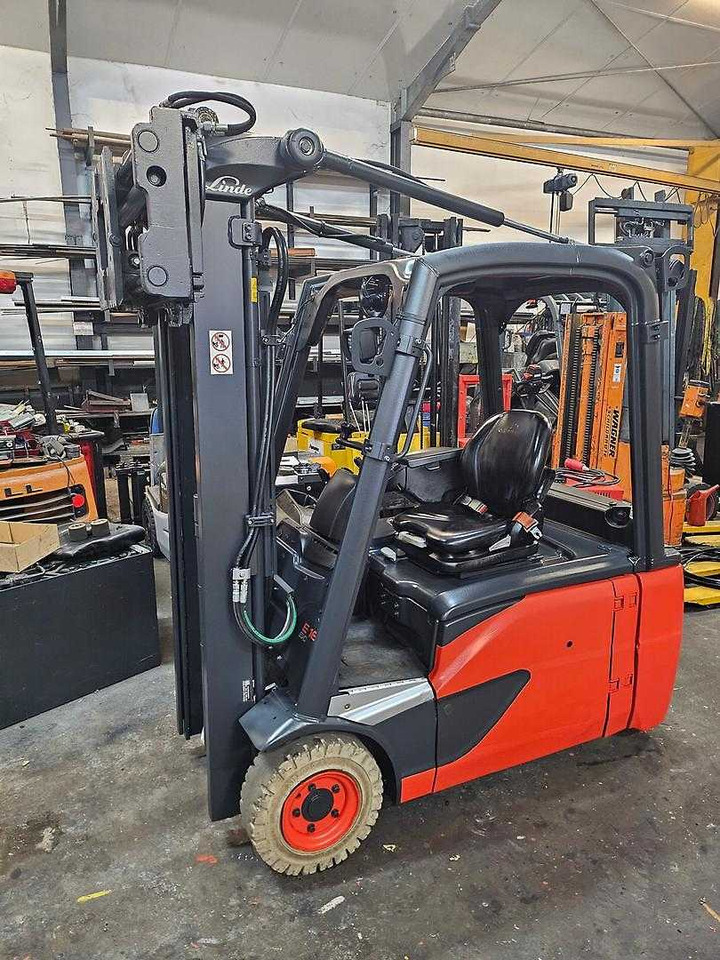 Linde E16L-02 - Elektroiekrāvējs: foto 1 Linde E16L-02 - Elektroiekrāvējs: foto 1