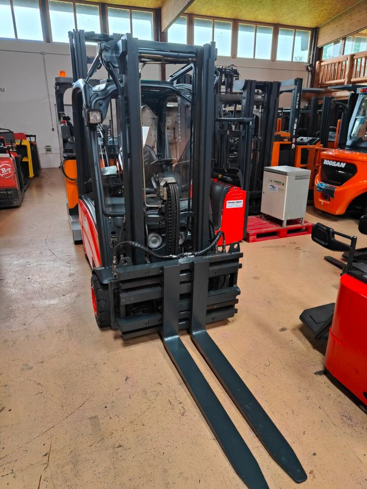 Linde E20PL - Elektroiekrāvējs: foto 2 Linde E20PL - Elektroiekrāvējs: foto 2
