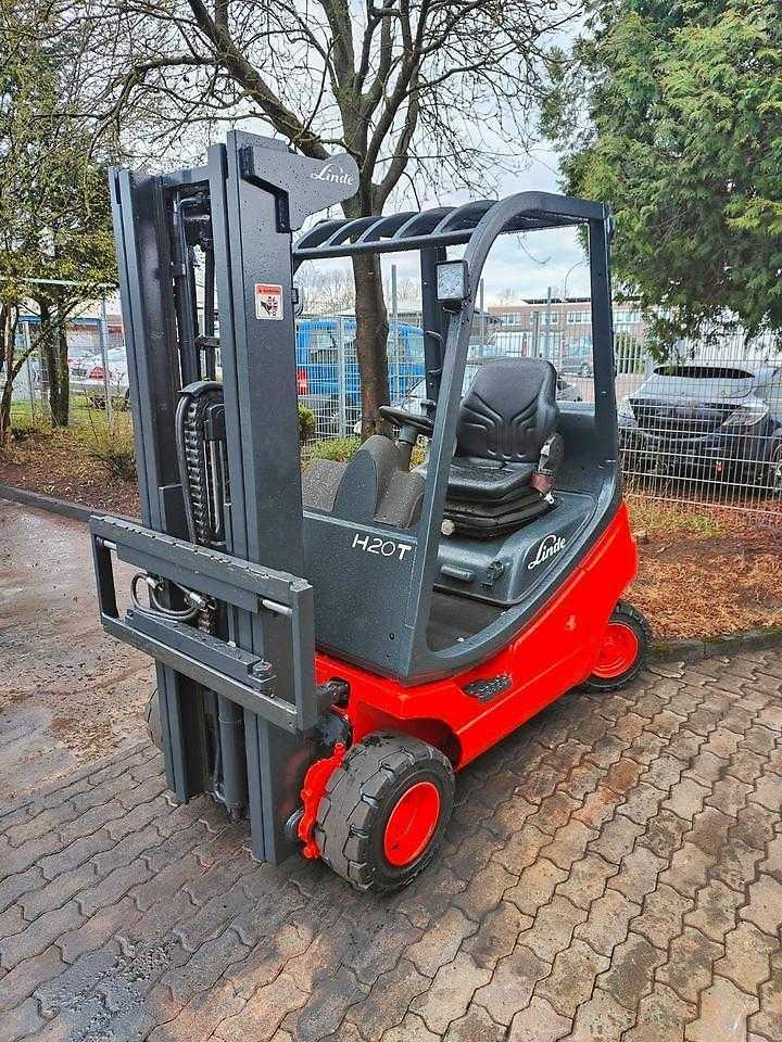 Linde H20T-03 - Gāzes iekrāvējs: foto 1 Linde H20T-03 - Gāzes iekrāvējs: foto 1