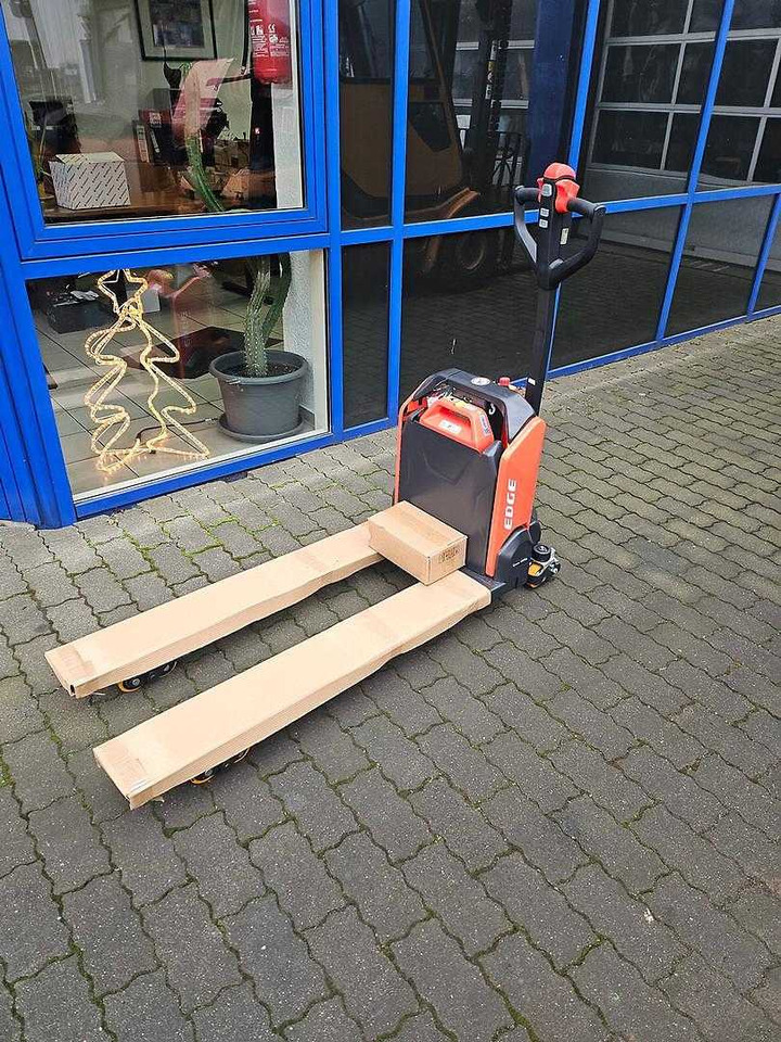 Noblelift PT E15N - Rokas palešu ratiņi: foto 4 Noblelift PT E15N - Rokas palešu ratiņi: foto 4