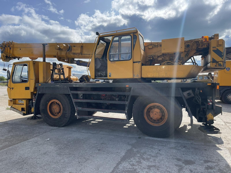 Grove GMK 2035 - Visurgājējs celtnis: foto 4 Grove GMK 2035 - Visurgājējs celtnis: foto 4