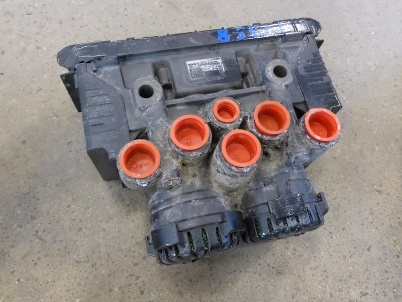 KNORR-BREMSE EBS - Bremžu daļas: foto 1 KNORR-BREMSE EBS - Bremžu daļas: foto 1