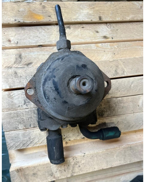 Volvo B12 - Hidrauliskais motors: foto 1 Volvo B12 - Hidrauliskais motors: foto 1