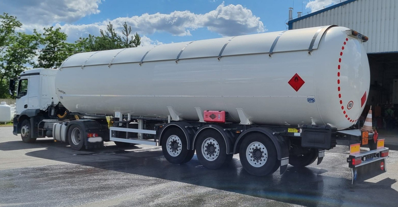 VPS CN50/ EMERSON F200/ PROPANE/ LPG - Puspiekabe cisterna: foto 2 VPS CN50/ EMERSON F200/ PROPANE/ LPG - Puspiekabe cisterna: foto 2