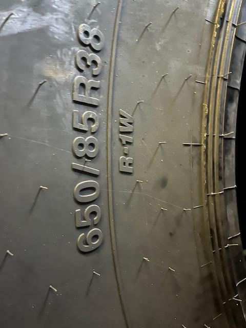 NEW 650/85R38 Alliance AgriStar tyre - Riepa - Lauksaimniecības tehnika: foto 2 NEW 650/85R38 Alliance AgriStar tyre - Riepa - Lauksaimniecības tehnika: foto 2